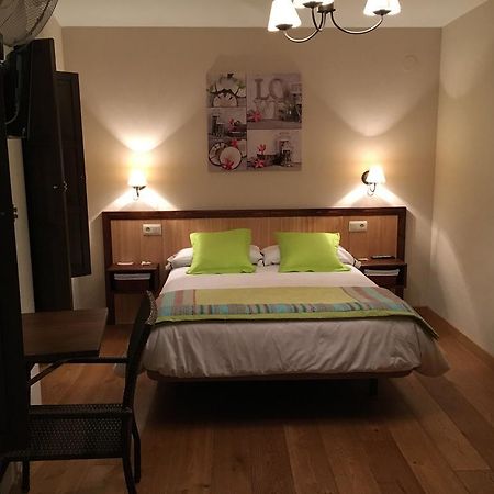 Hostal Otsoa Эскарос Экстерьер фото